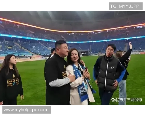 中国足球明星的妻子都是谁揭秘她们的背景与故事 中国足球明星的妻子都是谁揭秘她们的背景与故事