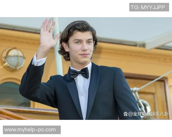 丹麦足球明星尼古拉斯的传奇之路与辉煌成就揭秘 丹麦足球明星尼古拉斯的传奇之路与辉煌成就揭秘